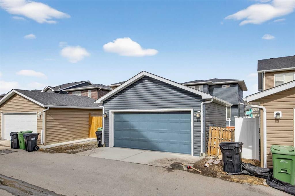 439 Redstone Drive Ne, Calgary, AB - Indoor