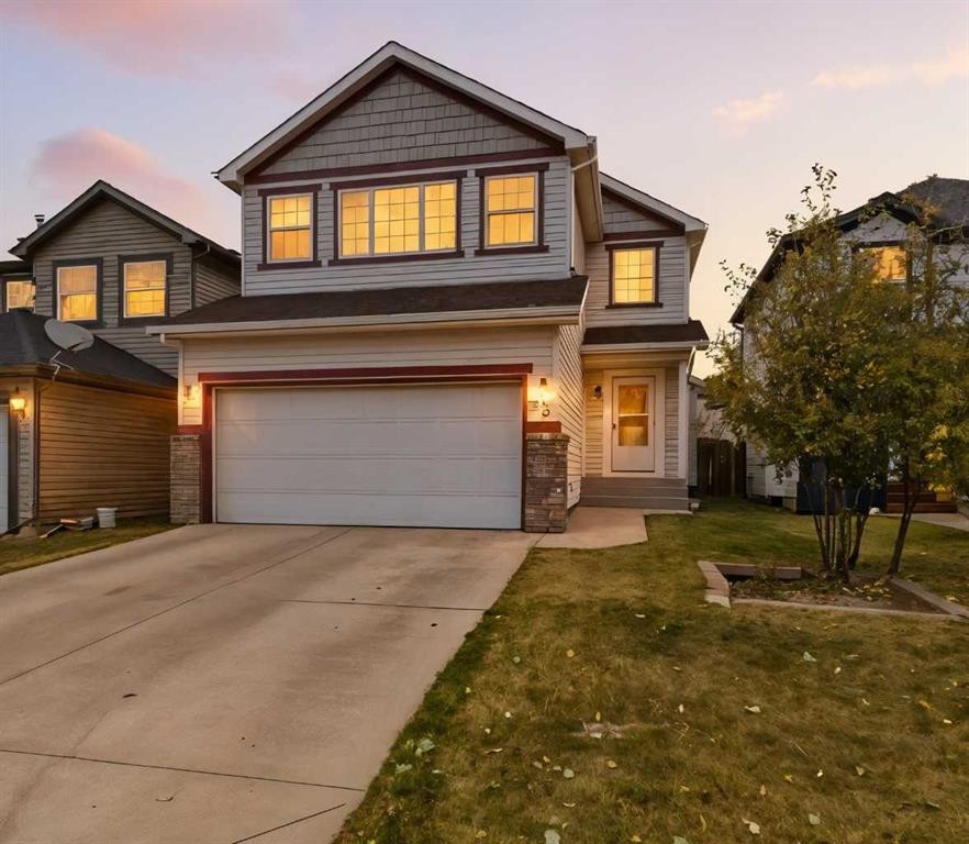 53 Martha'S Place Ne, Calgary, AB - Outdoor With Facade
