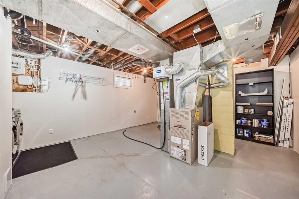 27 Gladeview Crescent Sw, Calgary, AB - Indoor Photo Showing Basement