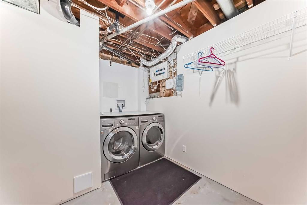 27 Gladeview Crescent Sw, Calgary, AB - Indoor Photo Showing Laundry Room