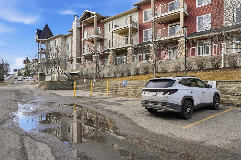 5106-70 Panamount Drive Nw, Calgary, AB - Outdoor