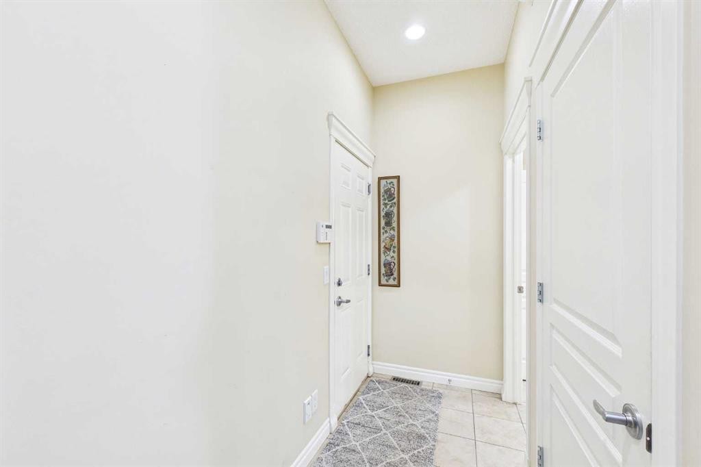 167 Evanston View Nw, Calgary, AB - Indoor Photo Showing Other Room