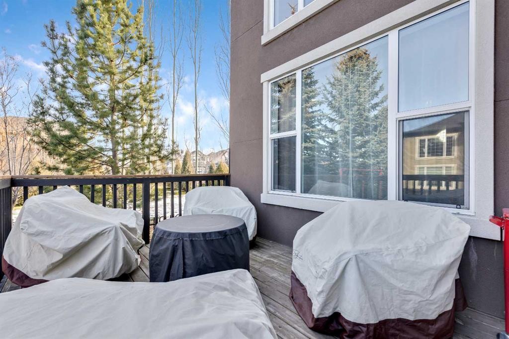36 Cranarch Grove Se, Calgary, AB - Outdoor With Exterior
