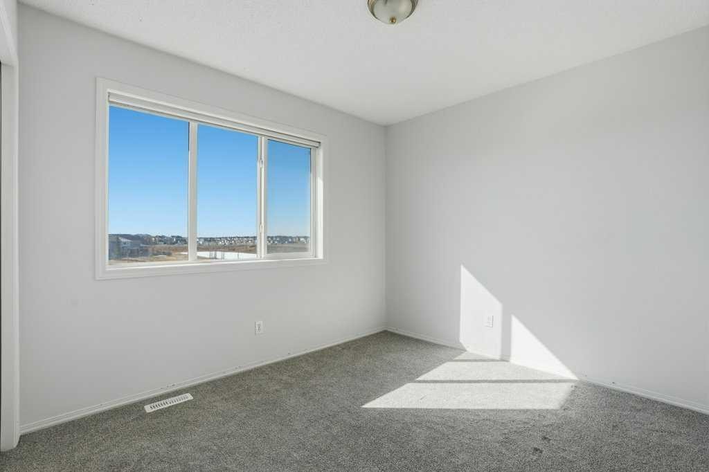 53 Saddlecrest Place Ne, Calgary, AB - Indoor Photo Showing Other Room