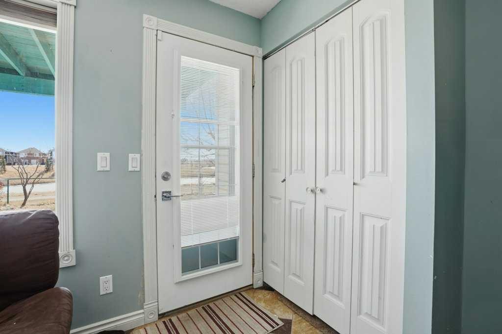 53 Saddlecrest Place Ne, Calgary, AB - Indoor Photo Showing Other Room