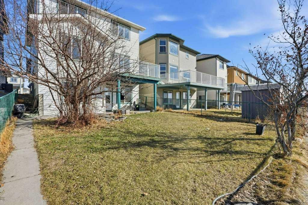 53 Saddlecrest Place Ne, Calgary, AB - Outdoor