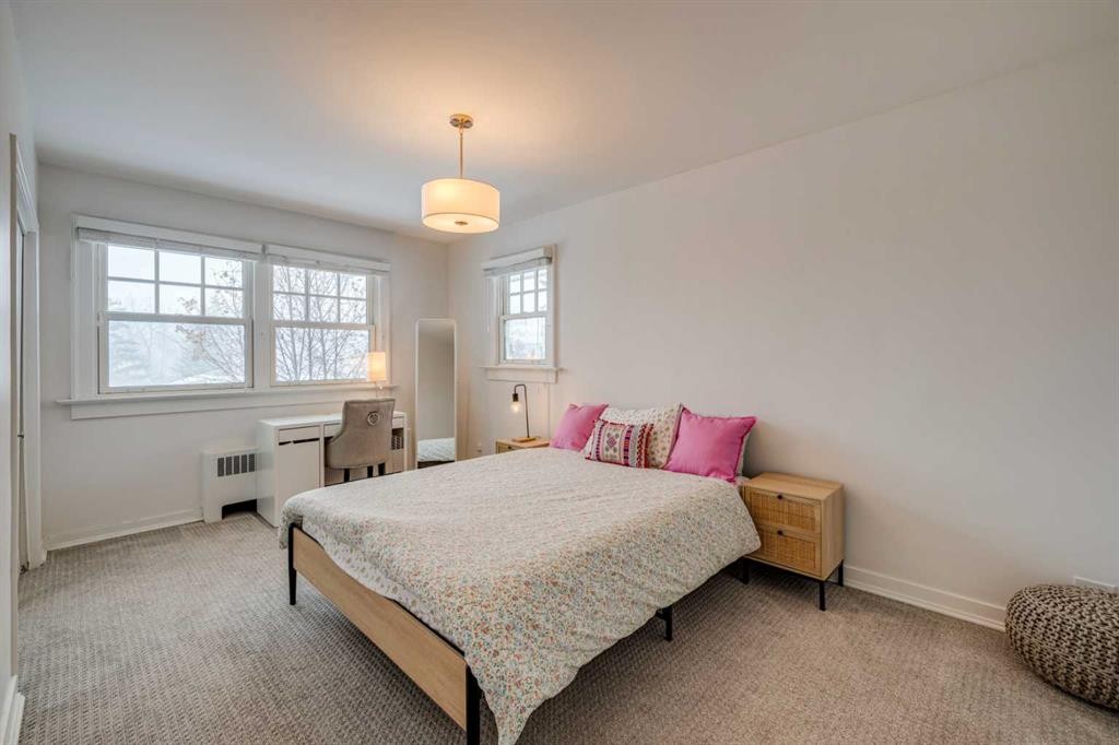 3920 Crestview Road Sw, Calgary, AB - Indoor Photo Showing Bedroom