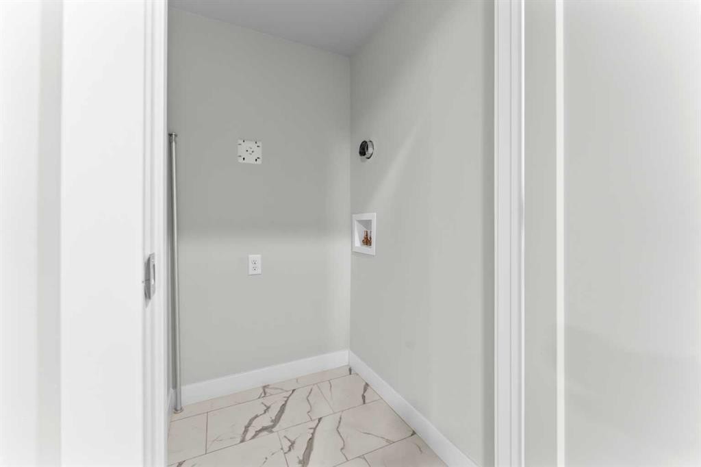919 Walgrove Boulevard Se, Calgary, AB - Indoor