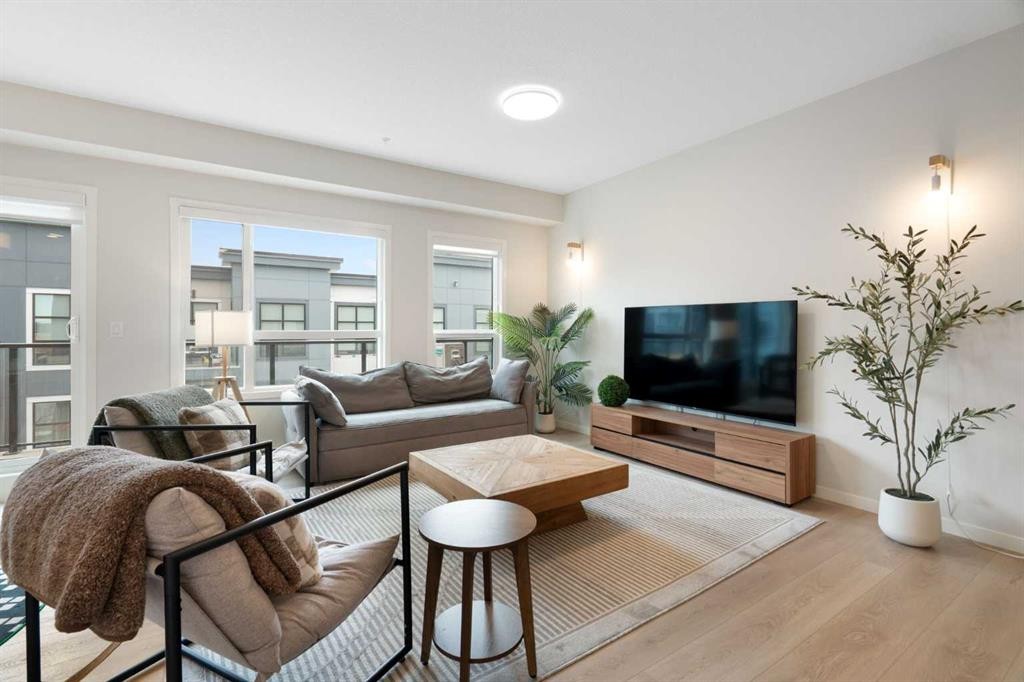 6412-20295 Seton Way Se, Calgary, AB - Indoor Photo Showing Living Room