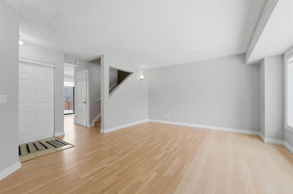 43 Martindale Court Ne, Calgary, AB - Indoor Photo Showing Other Room
