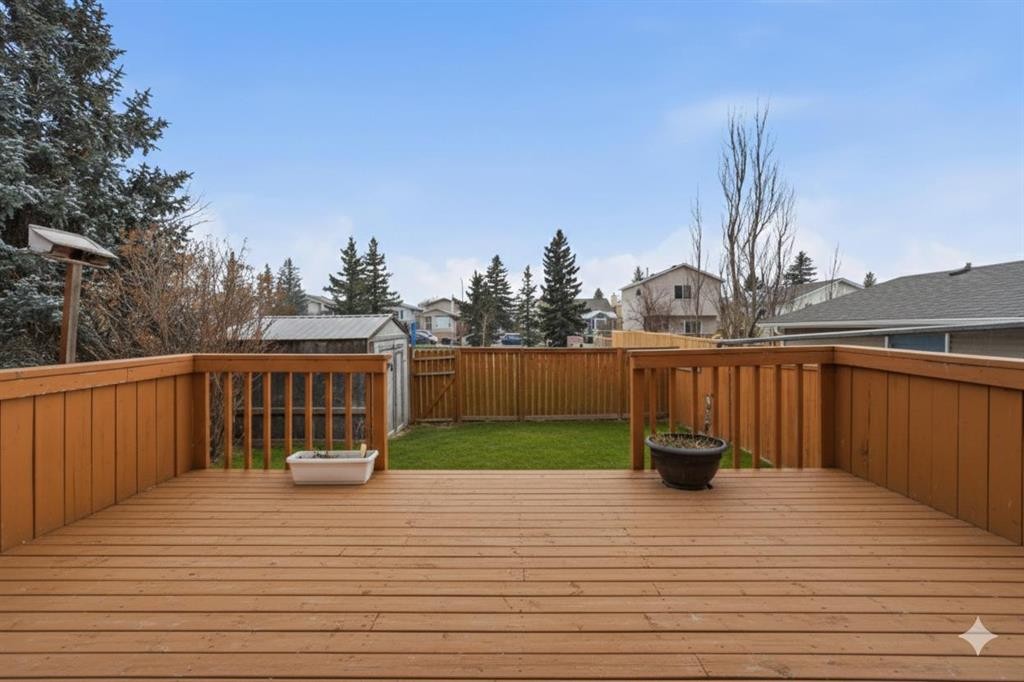 43 Martindale Court Ne, Calgary, AB - Outdoor