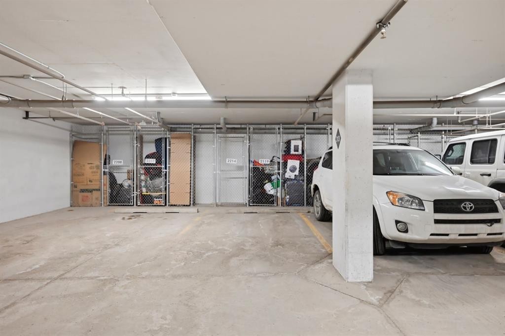 2119-175 Panatella Hill Nw, Calgary, AB - Indoor Photo Showing Garage