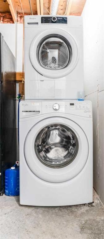 6420 26 Avenue Ne, Calgary, AB - Indoor Photo Showing Laundry Room