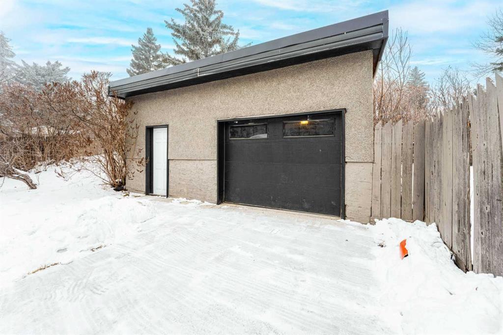 6420 26 Avenue Ne, Calgary, AB - Outdoor