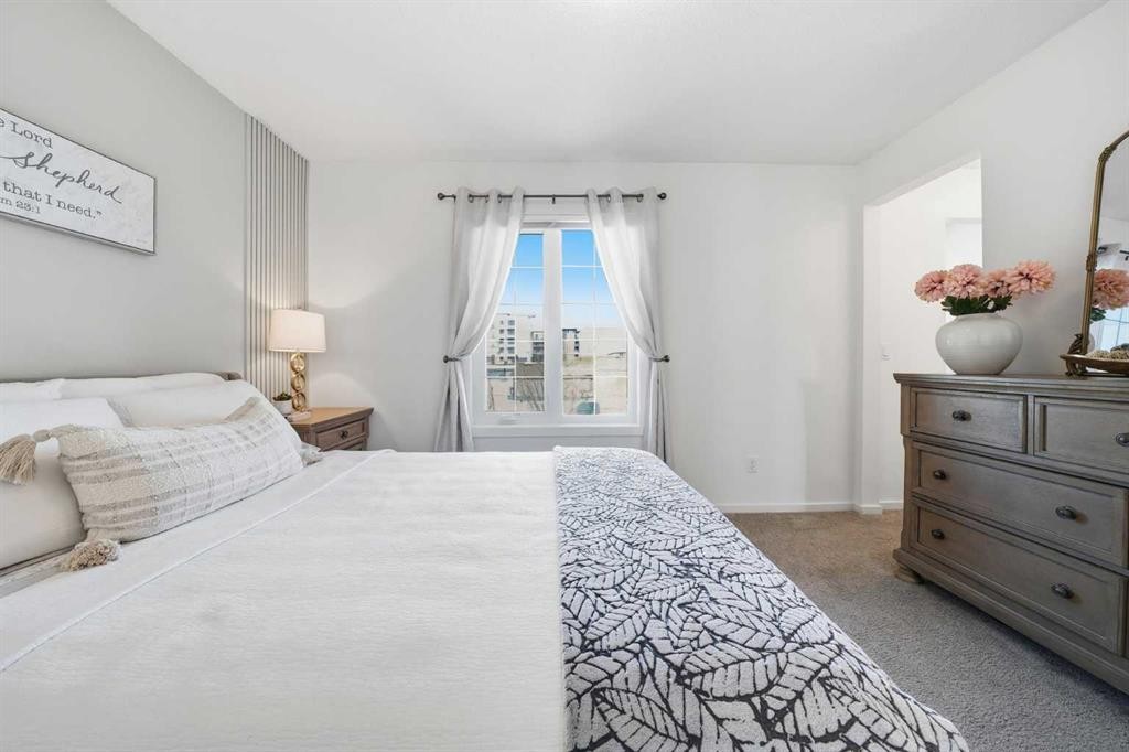 189 Mahogany Drive, Calgary, AB - Indoor Photo Showing Bedroom