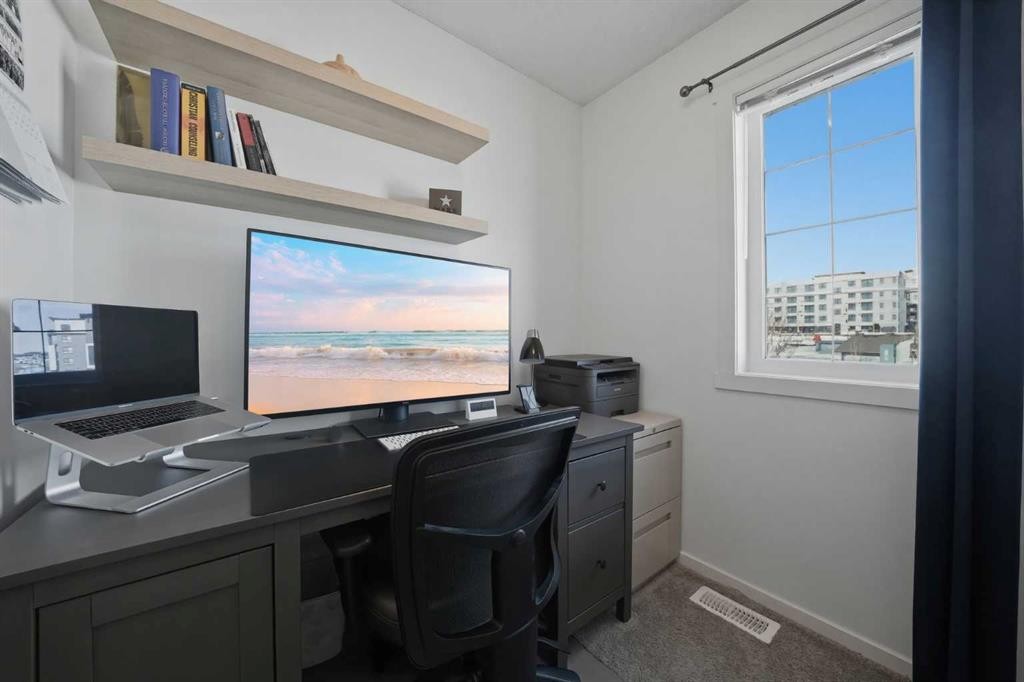 189 Mahogany Drive, Calgary, AB - Indoor Photo Showing Office