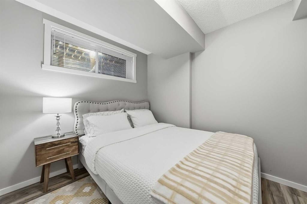 189 Mahogany Drive, Calgary, AB - Indoor Photo Showing Bedroom