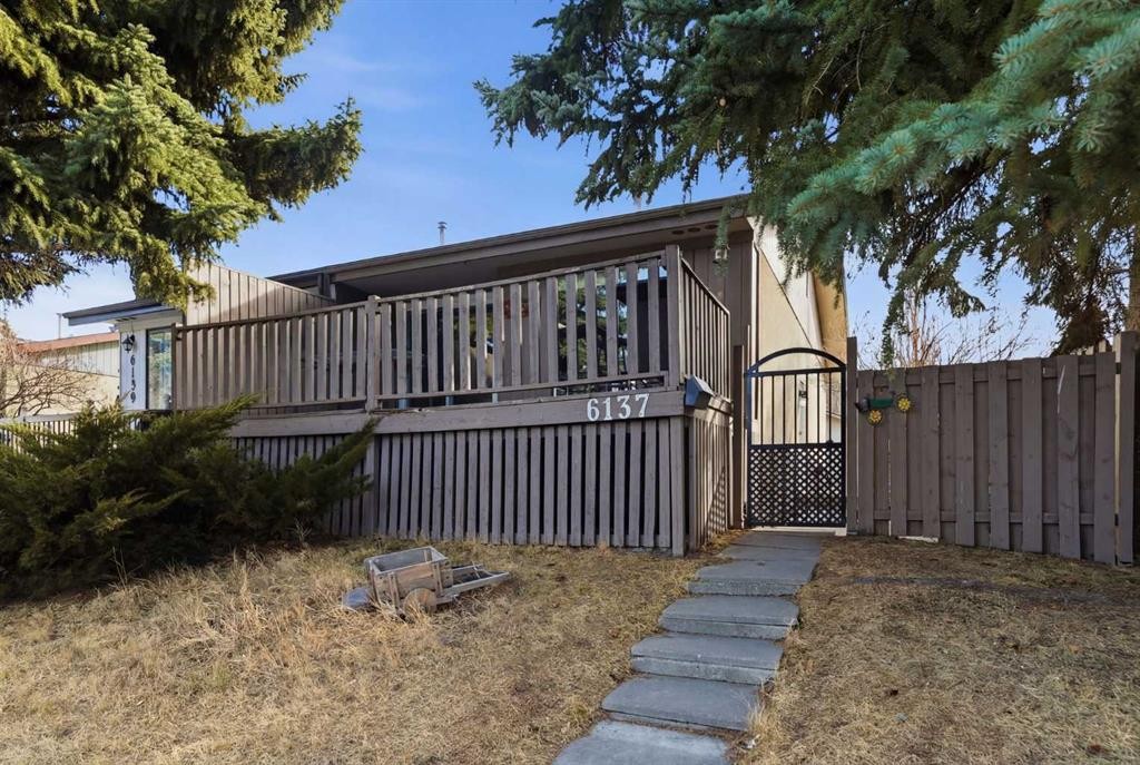 6137 Maddock Drive Ne, Calgary, AB - Outdoor