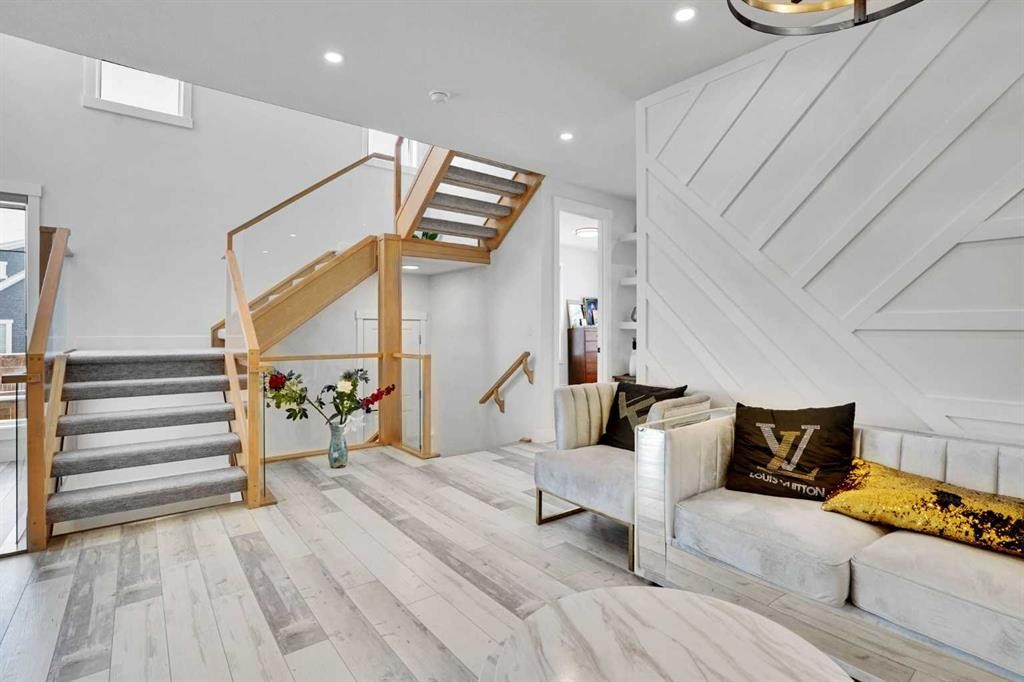 103 Sandpiper Park, Chestermere, AB - Indoor Photo Showing Other Room