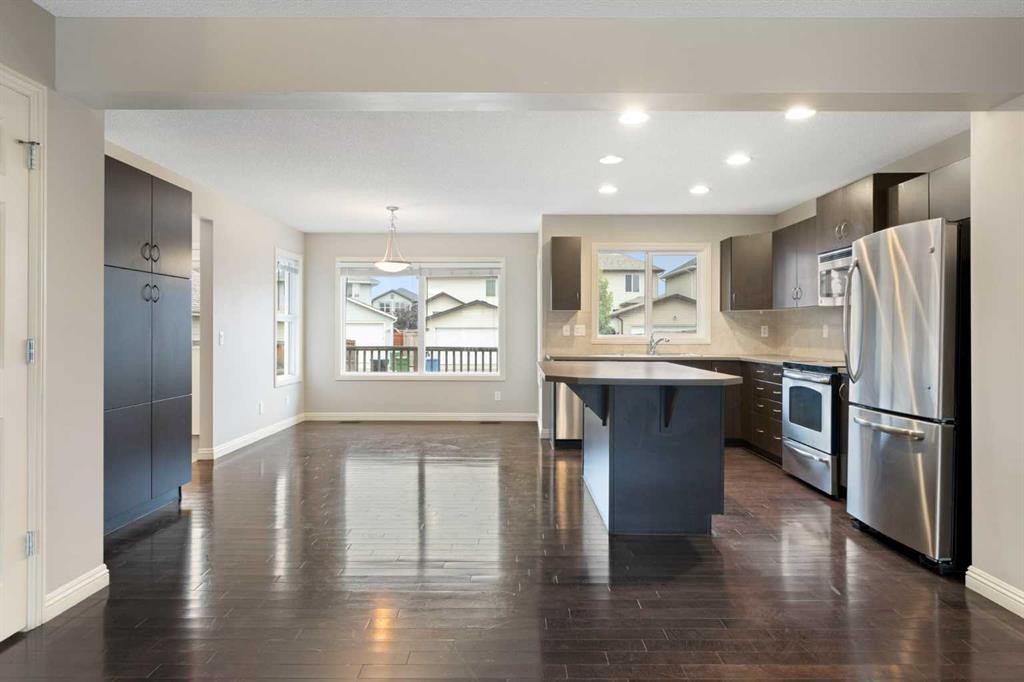 221 Prestwick Terrace Se, Calgary, AB - Indoor Photo Showing Kitchen With Upgraded Kitchen