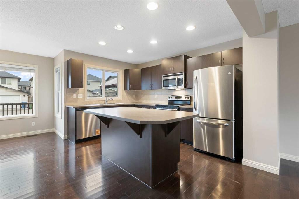 221 Prestwick Terrace Se, Calgary, AB - Indoor Photo Showing Kitchen With Upgraded Kitchen