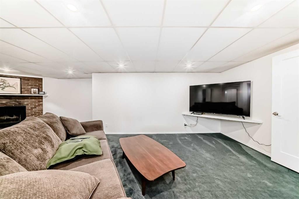 148 Huntridge Road Ne, Calgary, AB - Indoor