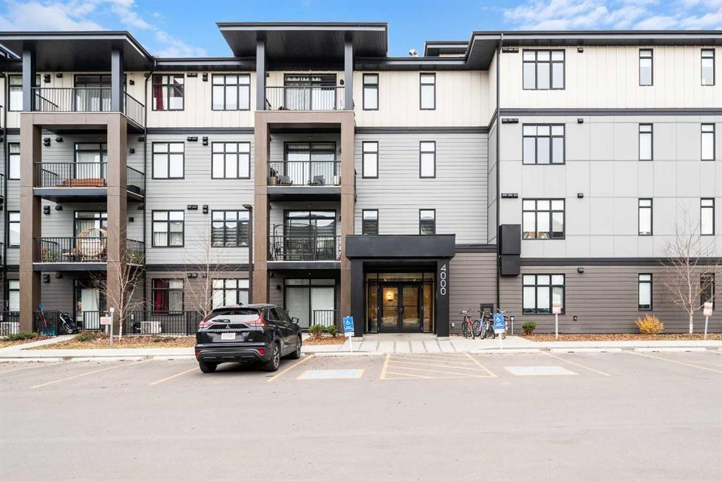 4314-200 Seton Circle Se, Calgary, AB - Outdoor With Facade