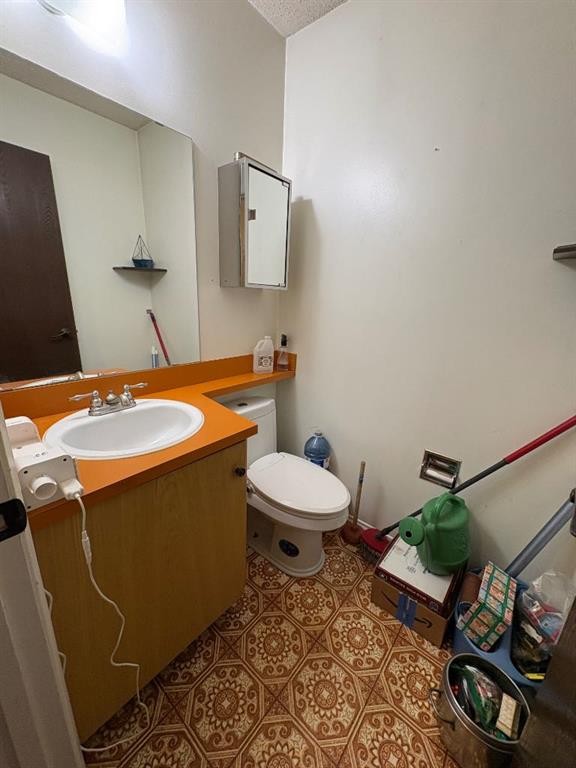 1419 Ranchlands Road Nw, Calgary, AB - Indoor Photo Showing Bathroom