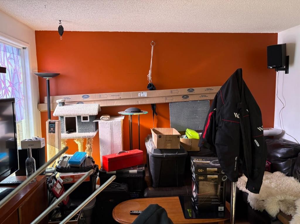 1419 Ranchlands Road Nw, Calgary, AB - Indoor