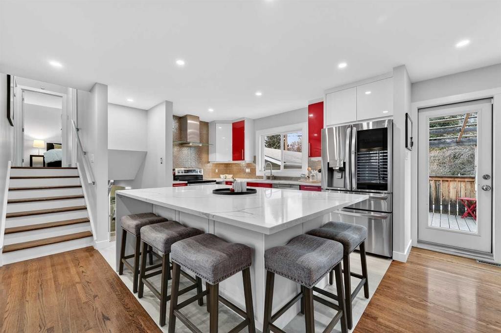 8027 Elbow Drive Sw, Calgary, AB - Indoor