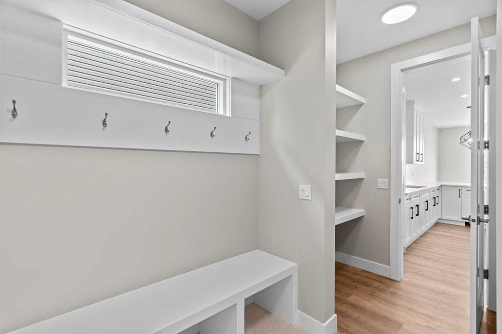 160 Vantage Drive, Cochrane, AB - Indoor