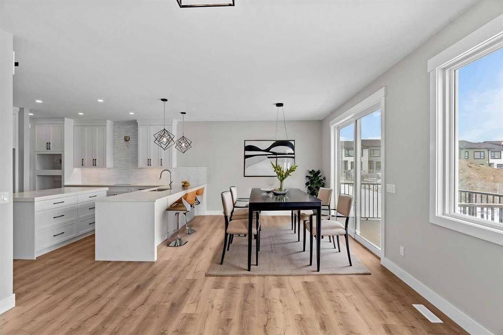 160 Vantage Drive, Cochrane, AB - Indoor