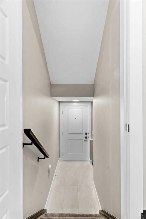 160 Vantage Drive, Cochrane, AB - Indoor Photo Showing Other Room