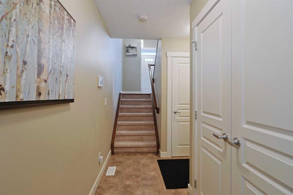 505 Evanston Square Nw, Calgary, AB - Indoor Photo Showing Other Room