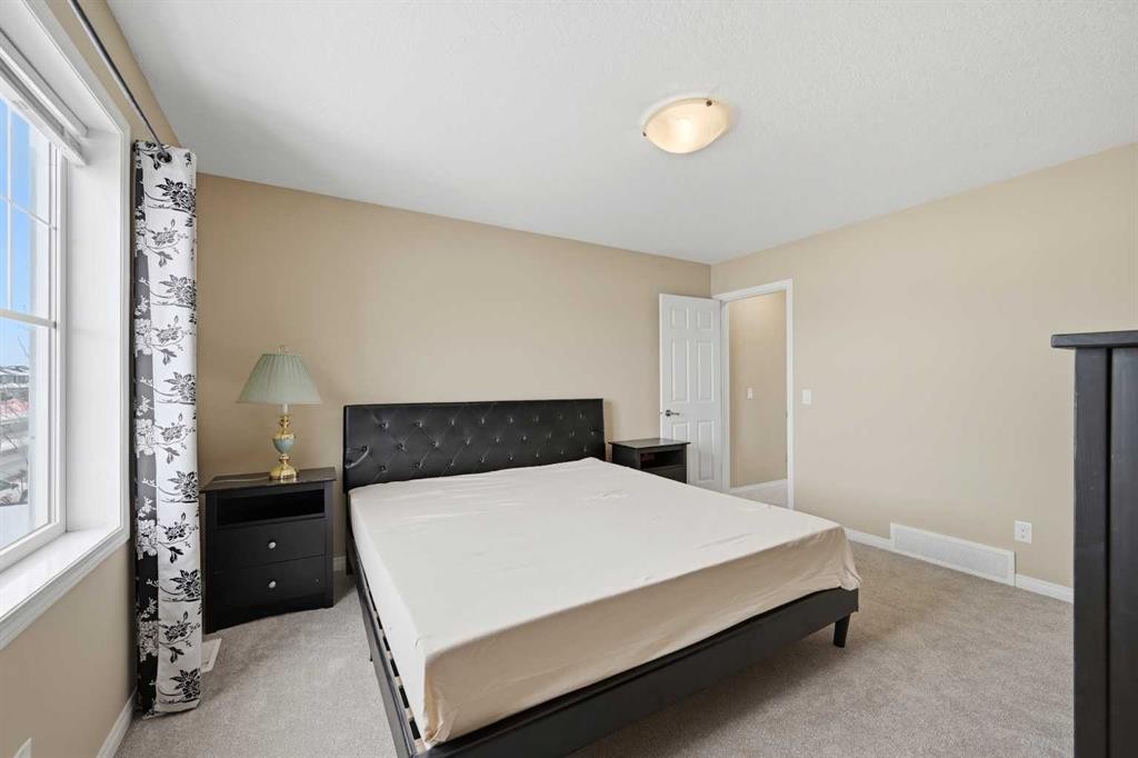 10622 Cityscape Drive Ne, Calgary, AB - Indoor Photo Showing Bedroom