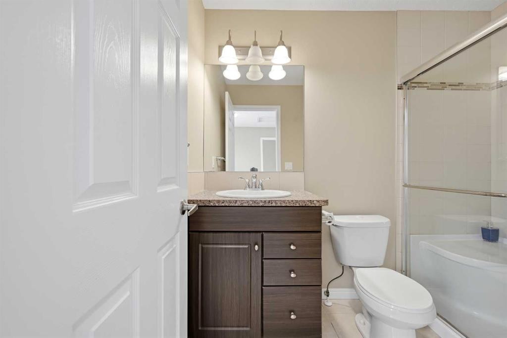 10622 Cityscape Drive Ne, Calgary, AB - Indoor Photo Showing Bathroom