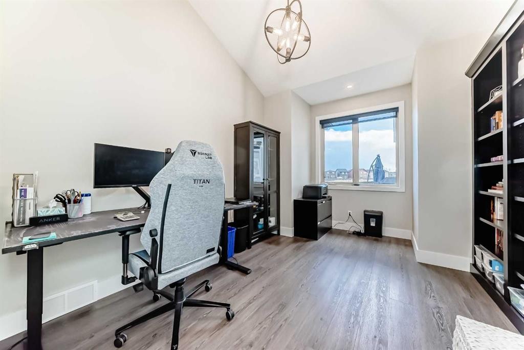 64 Walcrest View Se, Calgary, AB - Indoor Photo Showing Office