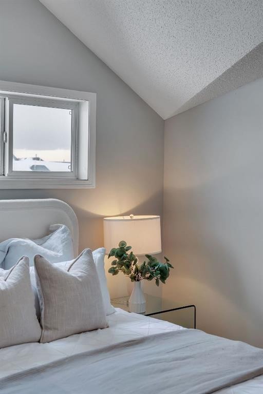 41 Saddlefield Drive Ne, Calgary, AB - Indoor Photo Showing Bedroom