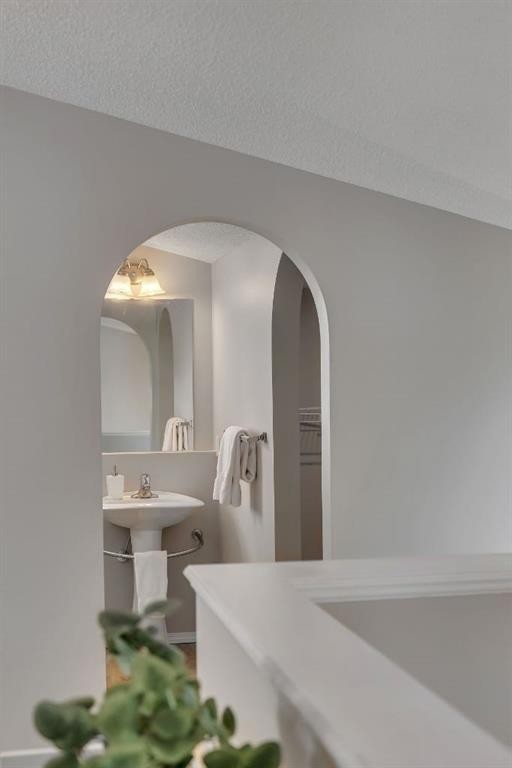 41 Saddlefield Drive Ne, Calgary, AB - Indoor Photo Showing Bathroom
