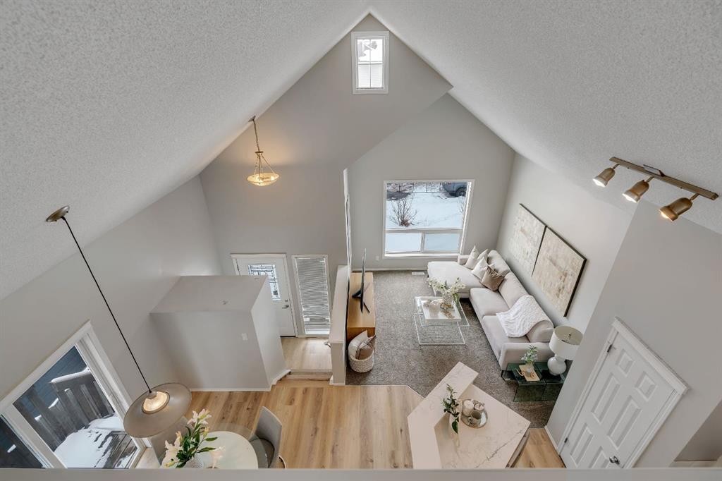 41 Saddlefield Drive Ne, Calgary, AB - Indoor Photo Showing Other Room