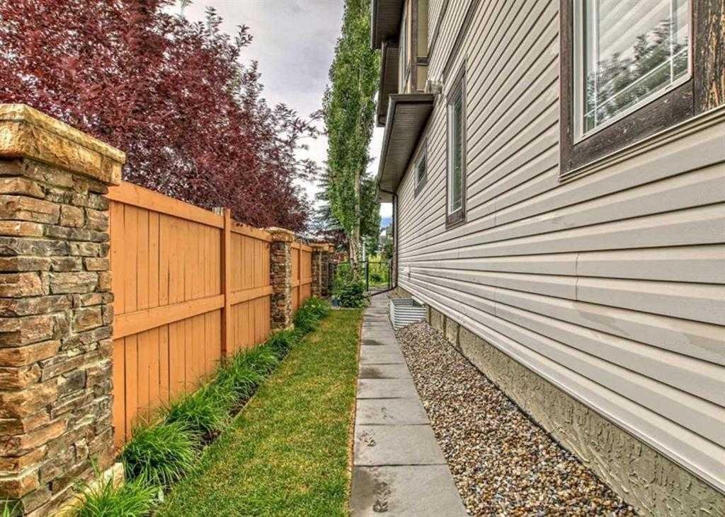 5 Panatella Square Nw, Calgary, AB - Outdoor