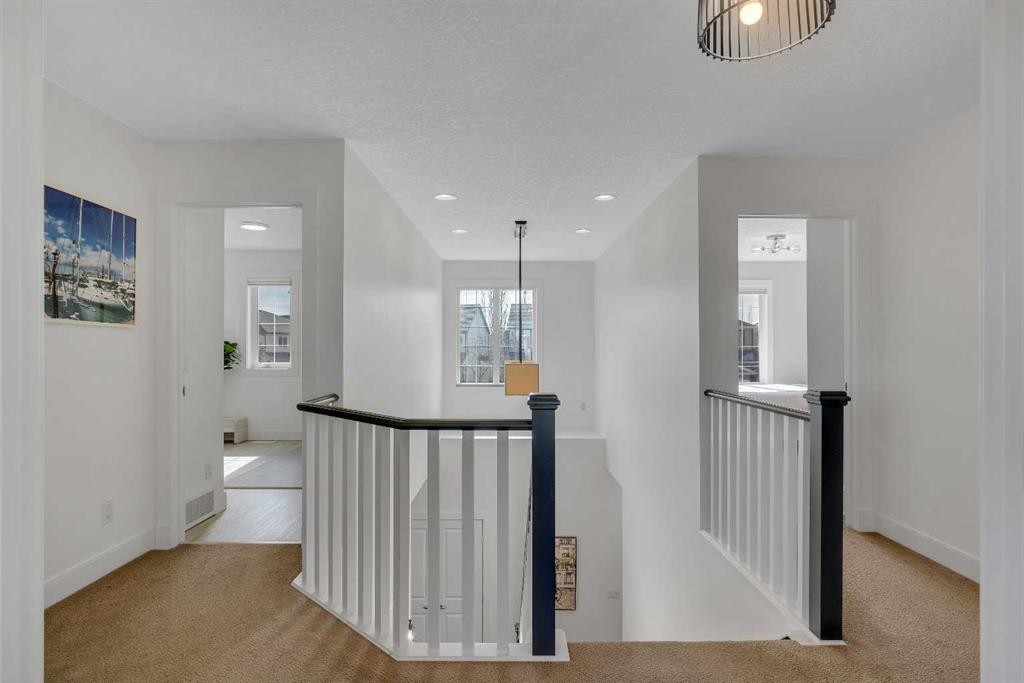 135 Copperleaf Crescent Se, Calgary, AB