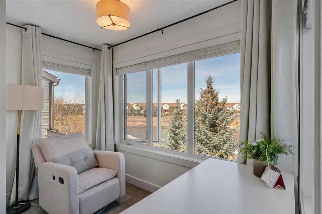 135 Copperleaf Crescent Se, Calgary, AB