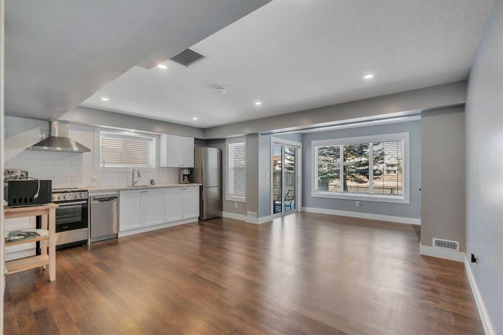 135 Copperleaf Crescent Se, Calgary, AB