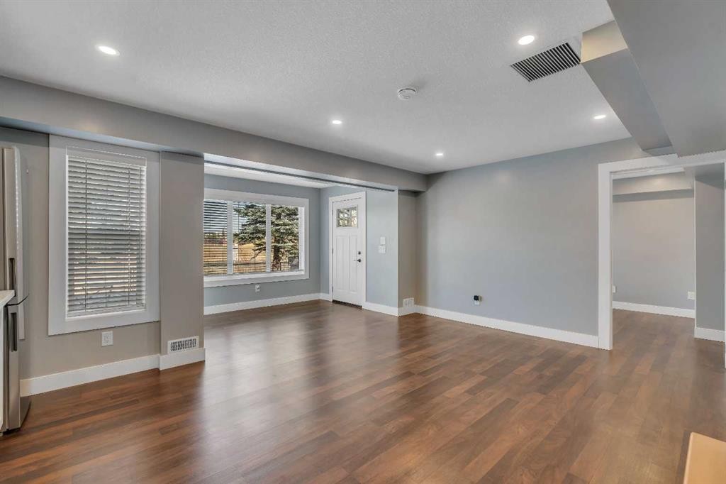 135 Copperleaf Crescent Se, Calgary, AB