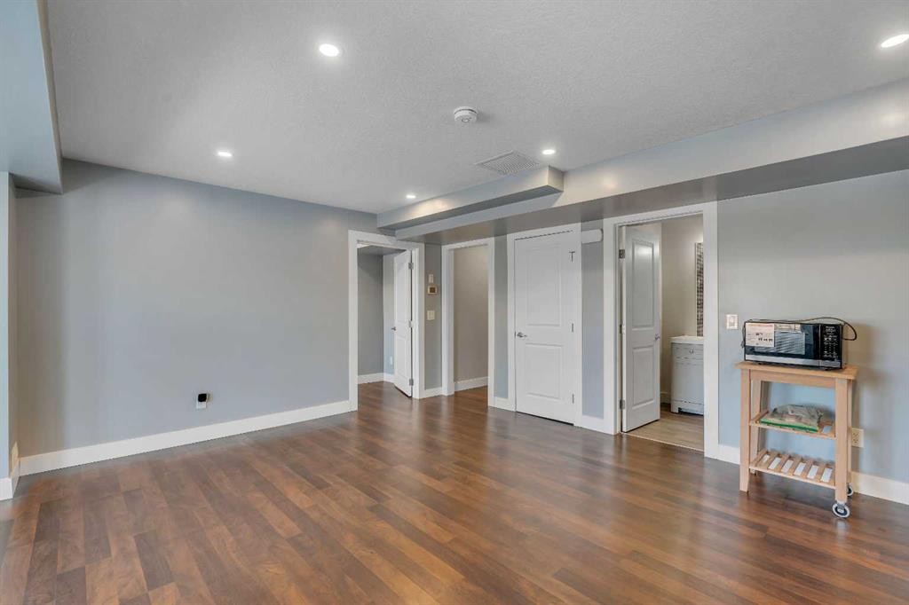 135 Copperleaf Crescent Se, Calgary, AB