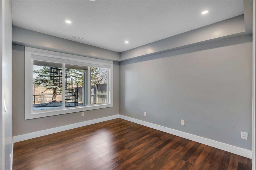 135 Copperleaf Crescent Se, Calgary, AB