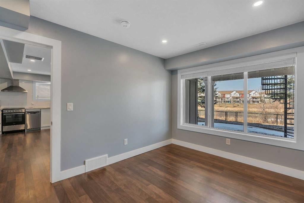 135 Copperleaf Crescent Se, Calgary, AB