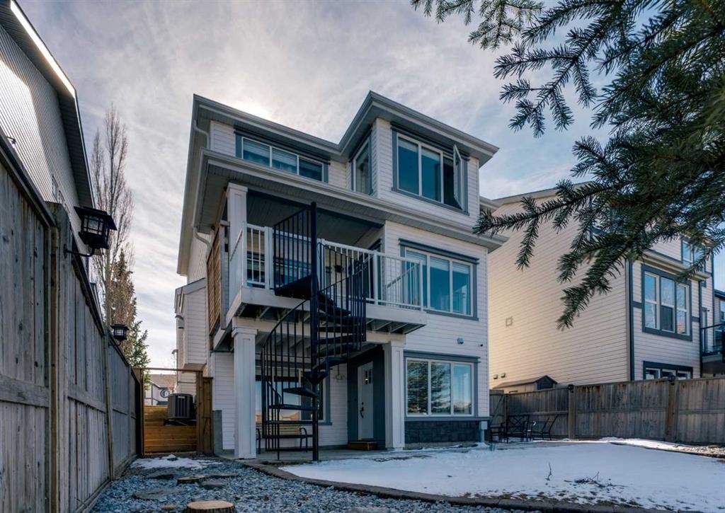 135 Copperleaf Crescent Se, Calgary, AB