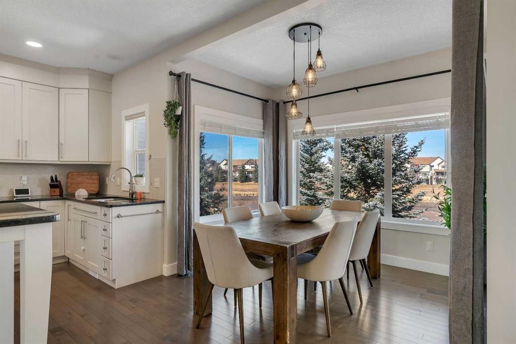 135 Copperleaf Crescent Se, Calgary, AB